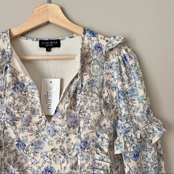 NWT {In The Style} Blue Floral Long Sleeve Frill Dress - Picture 2 of 4